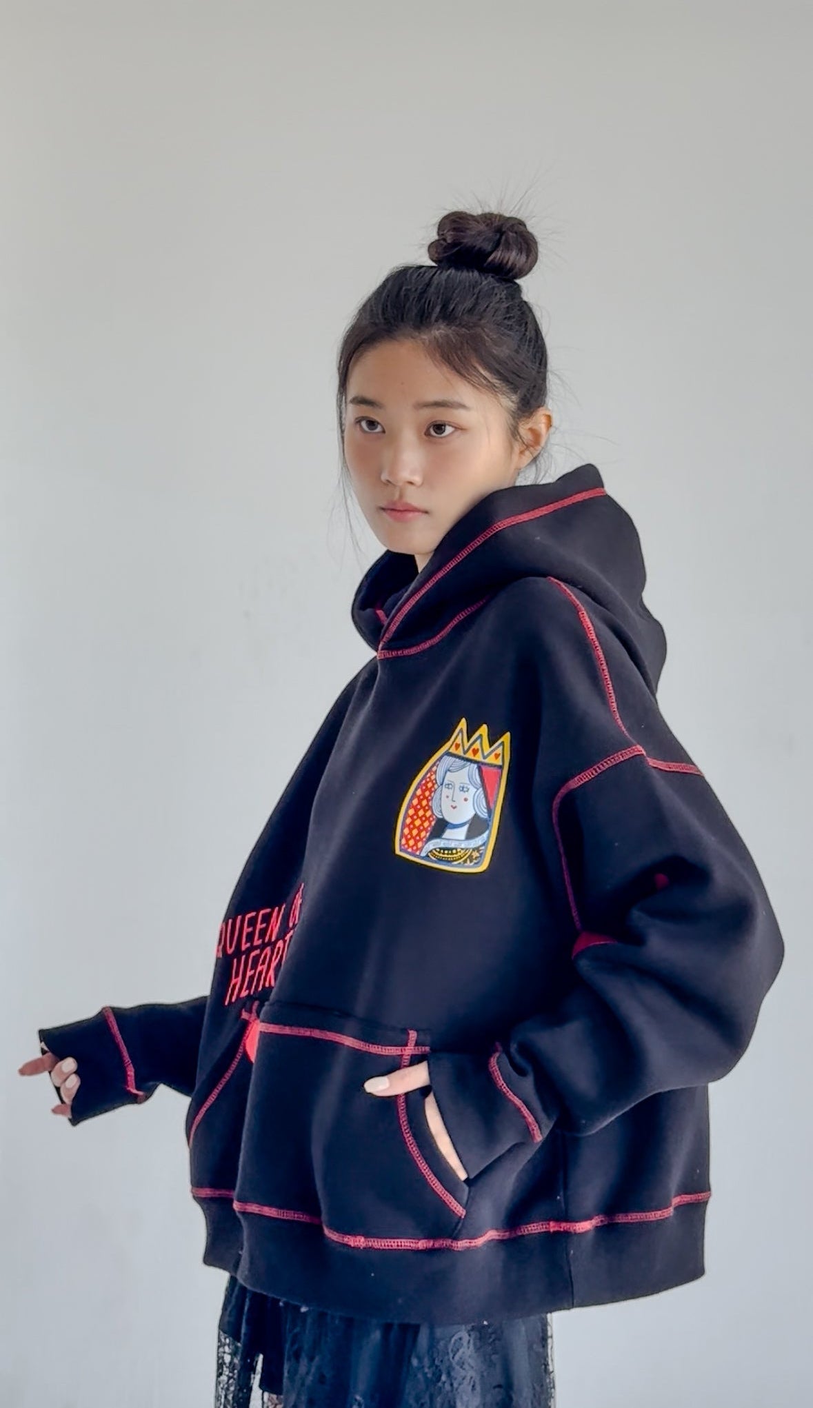 Queen of Hearts - Oversized Fleeced Cotton Hoodie Beepz
