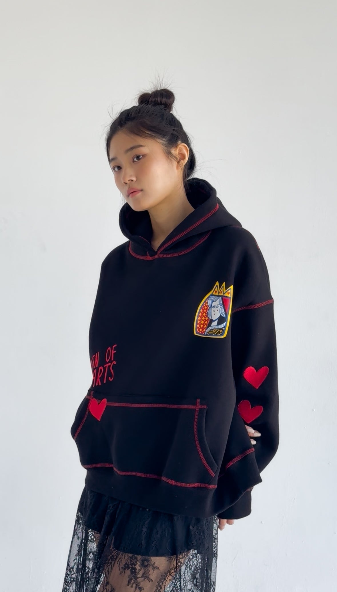 Queen of Hearts - Oversized Fleeced Cotton Hoodie Beepz