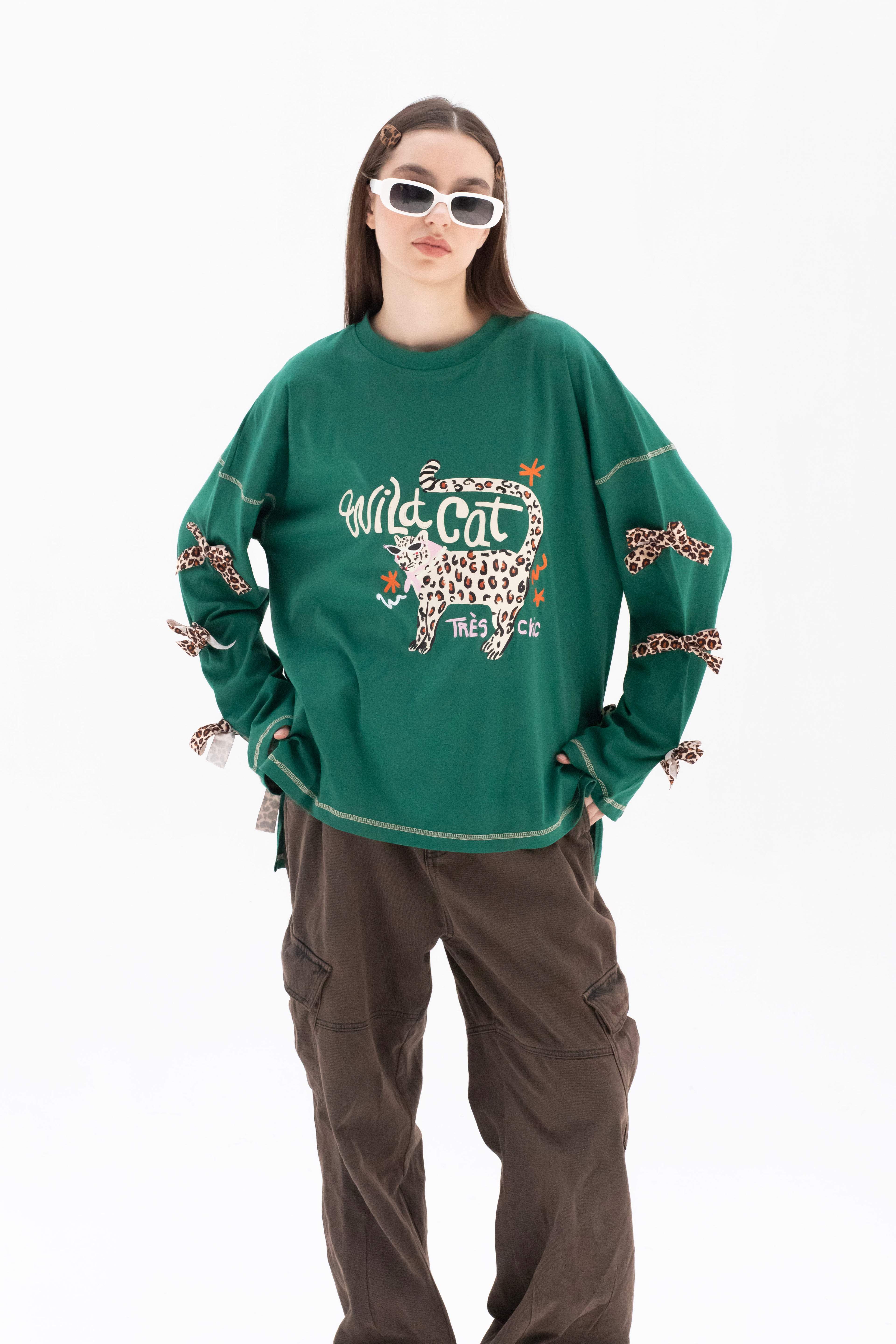 Le Chat Chic- Oversize 100% Cotton Tee Beepz