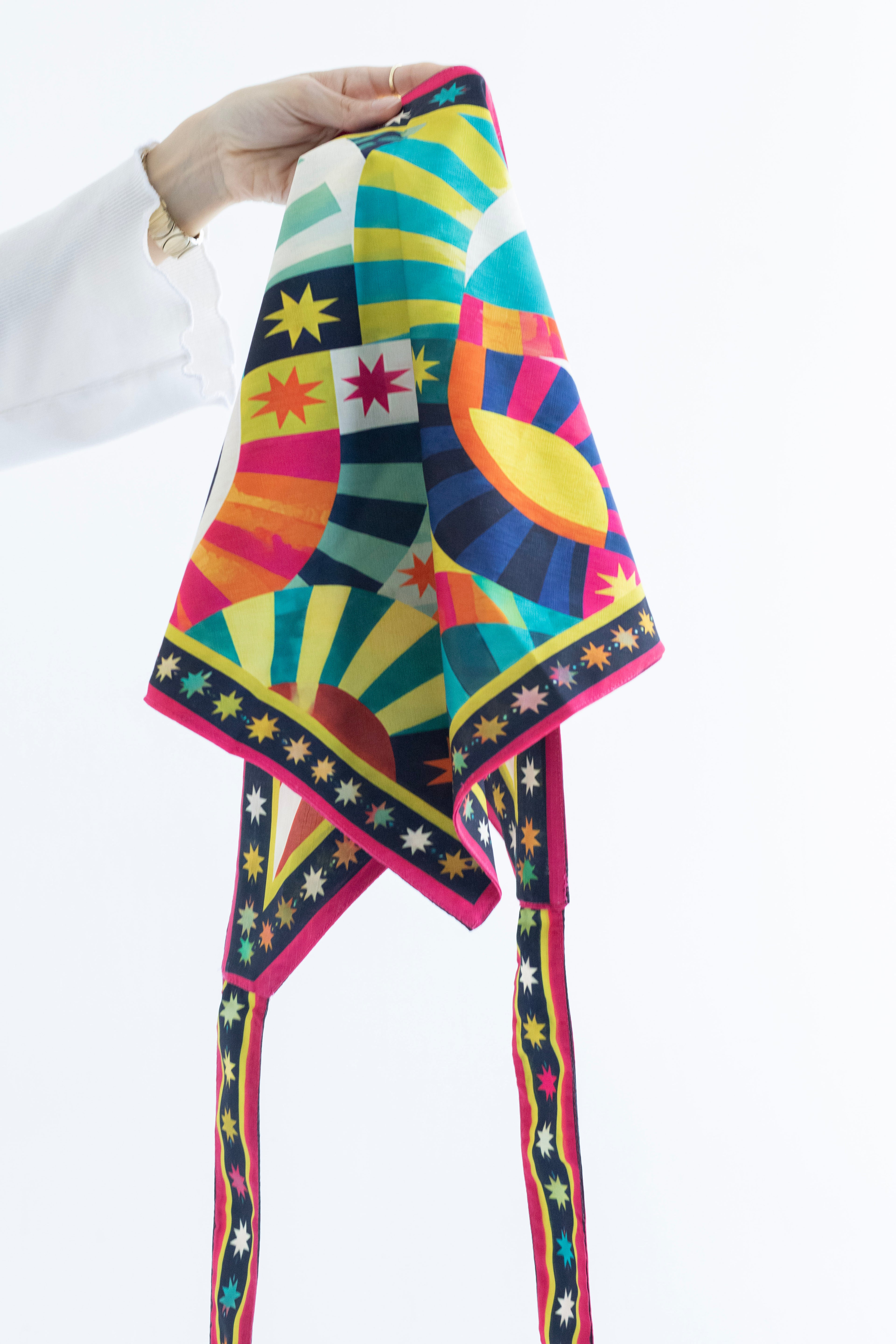 Euphoria - Outfit Saver Scarf Beepz
